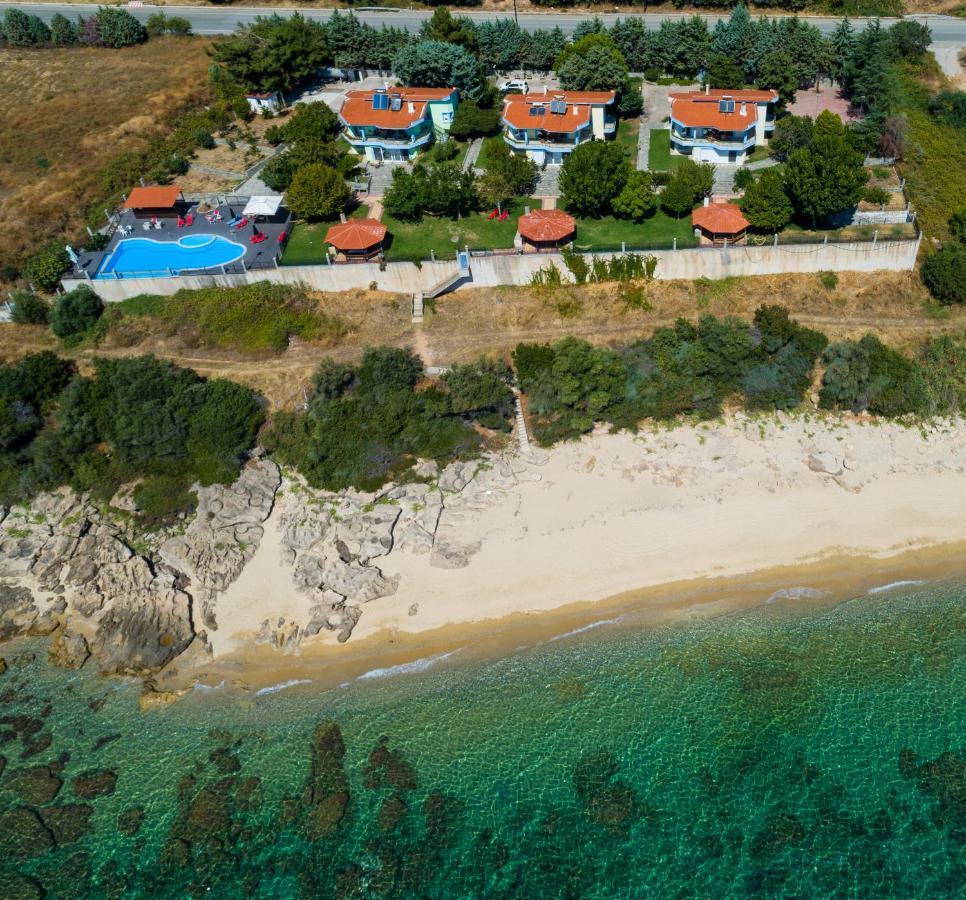 Secret Paradise Villas Loutra Elevtheron Exterior photo